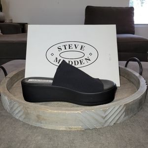 Steve Madden Slinky Shoe